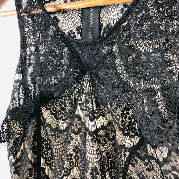 Naked ZEBRA Nude Mid Dress with Black Lace Overlay Small - Picture 5 of 8